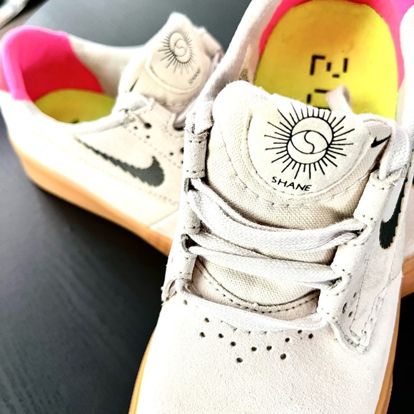 NIKE SB SHANE T Skate Shoes Summit White / Bright Crimson - Picture 5 of 5